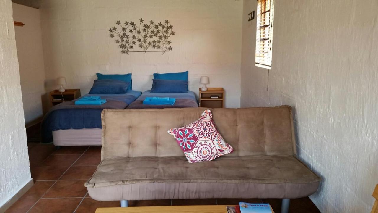 Walvis Bay Backpackers & Self-Catering Apartamento Exterior foto